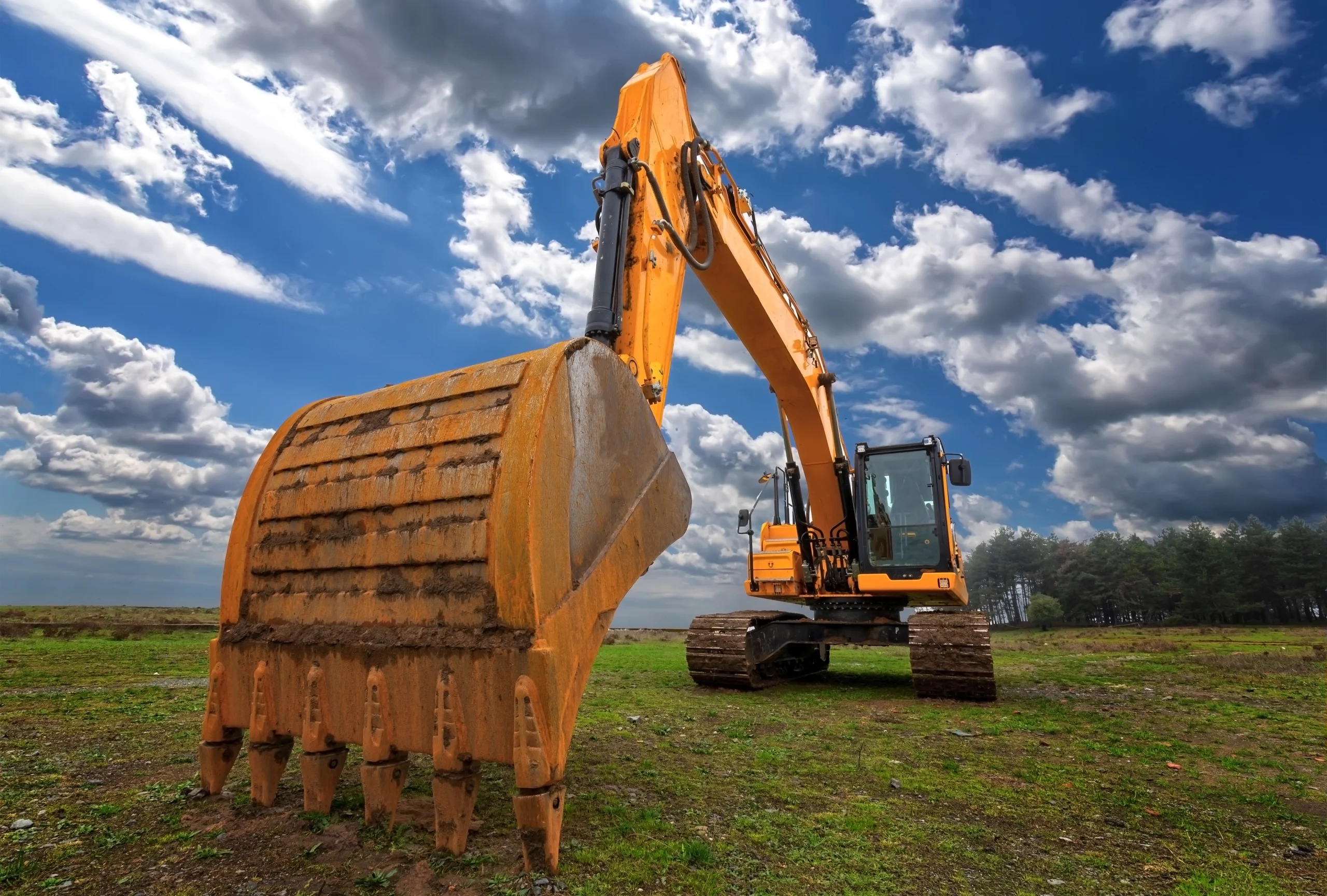 alquiler_maquinaria_agricultura_rentmacon-scaled.webp
